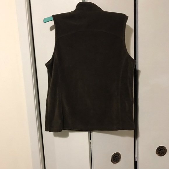 Penmans Ladies Polyester Brown Vest $5.00 AS AN ADD ON - Picture 2 of 2